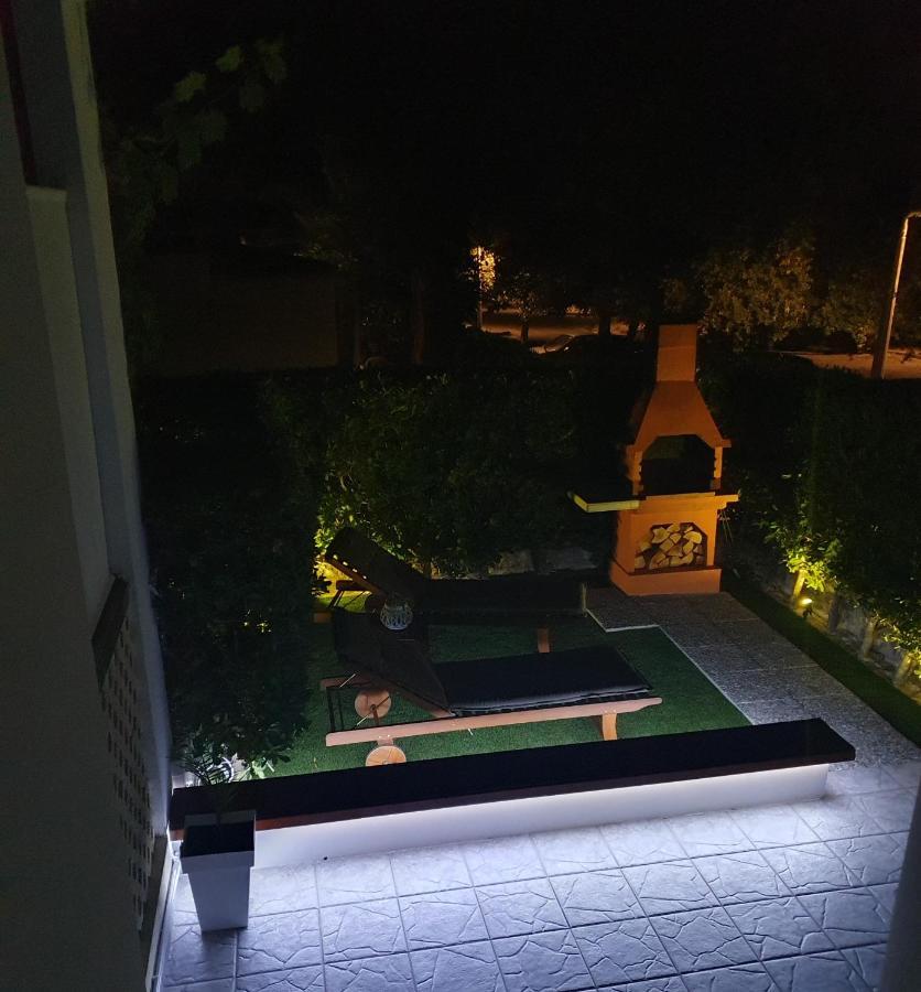 Apartment Tinateo, Gajac Novalja Exterior foto